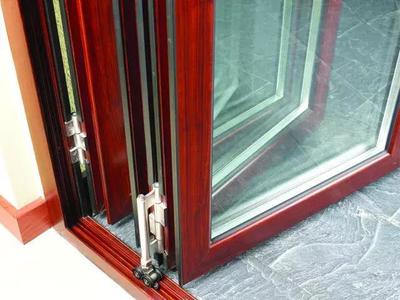 郑州装修须知 金属门窗玻璃结露成因与处理全攻略